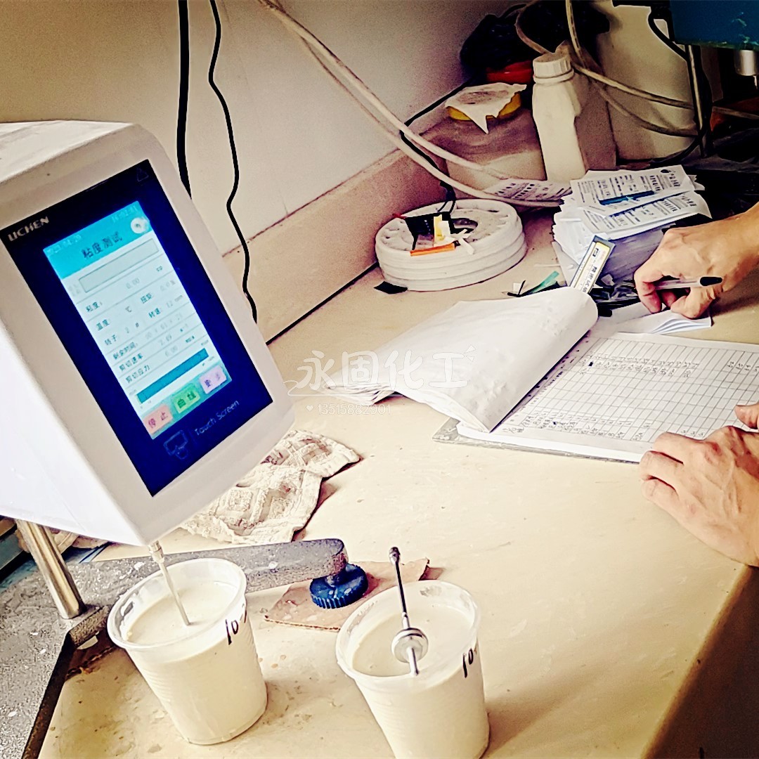 15-20℃微凉翻车?纸管胶变稠涂胶辊推不动,3 招秒解决 15-20℃微凉翻车?纸管胶变稠涂胶辊推不动,3 招秒解决