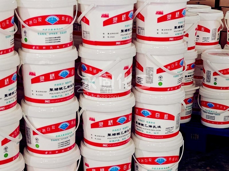 固含量55%的白乳胶，为什么是出口家具的生死线？一位30年老胶水工程师的血泪教训